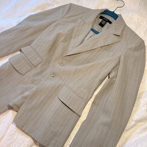 Body By Victoria Blazer Size 4 Grey Gray LIKE NEW